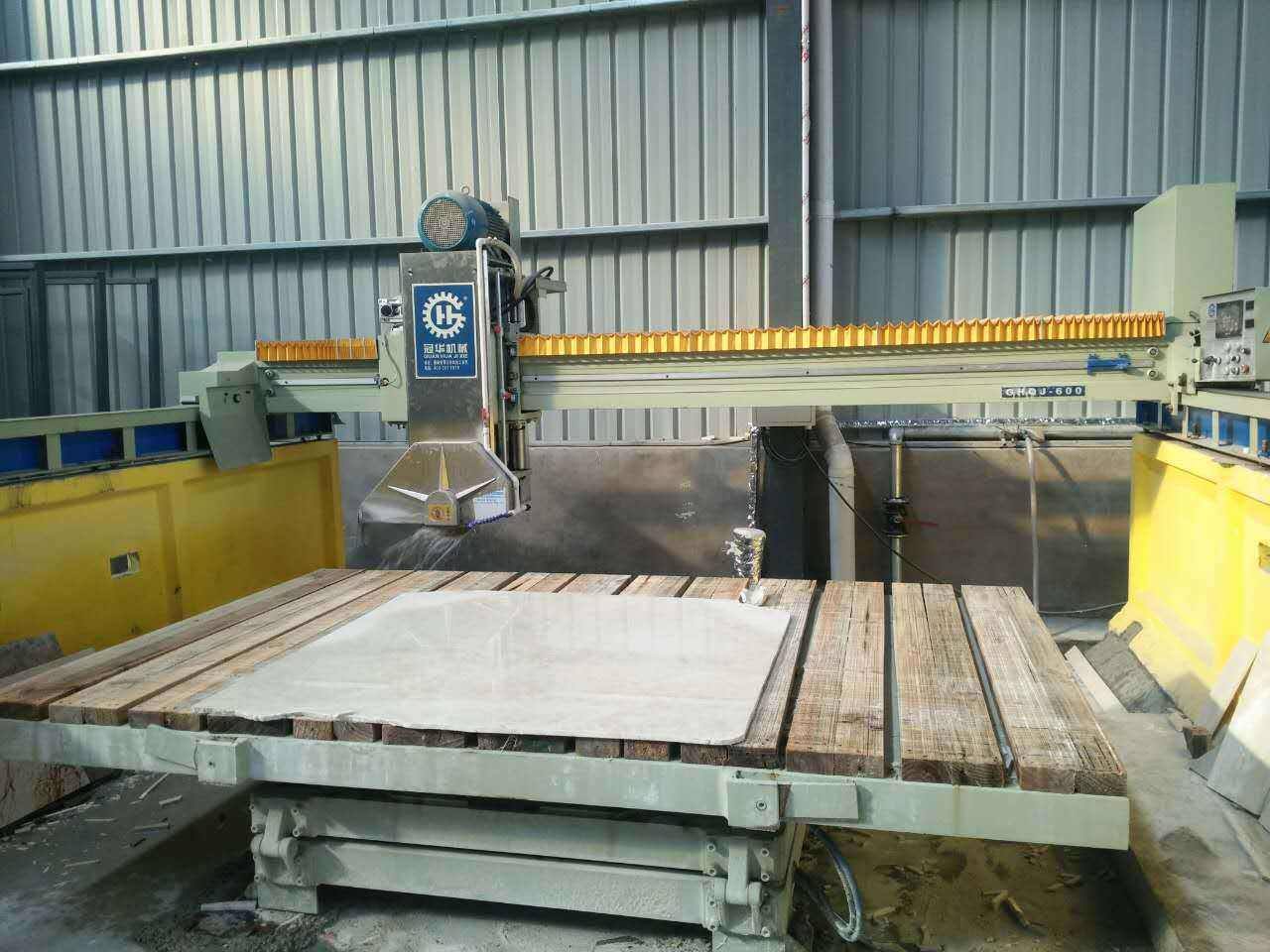 西馳XFC550在石材切割機上的應(yīng)用(圖3) 西馳XFC550在石材切割機上的應(yīng)用(圖3)